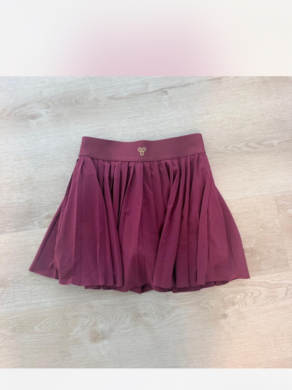 Aritzia Like new skirt XS